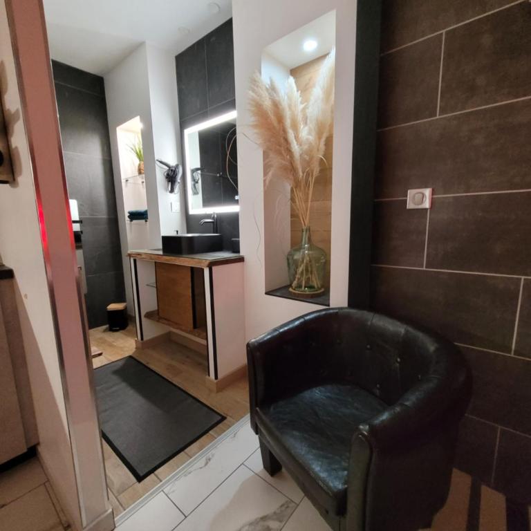 Secret Love Jacuzzi ou Midnight Spa - Deluxe Studio - 13