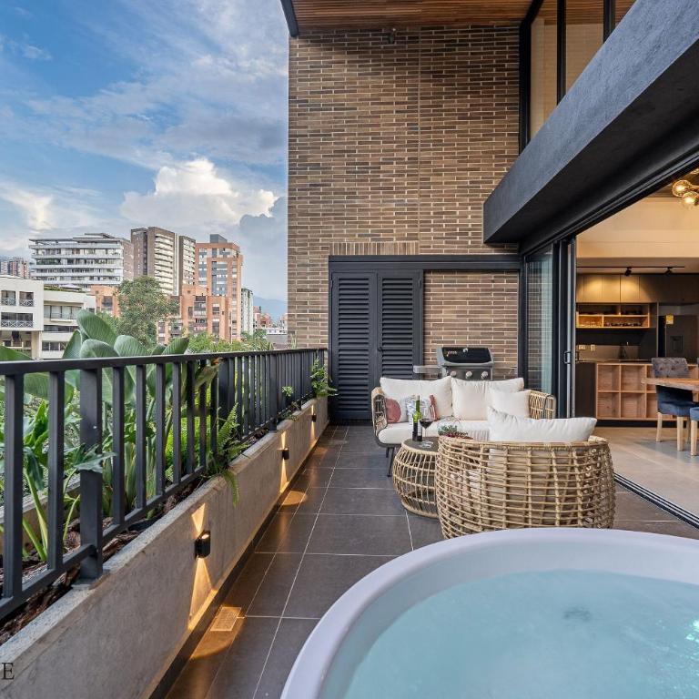 Morph 902 - Exclusivo apt en el Poblado con balcón - Apartment - 22