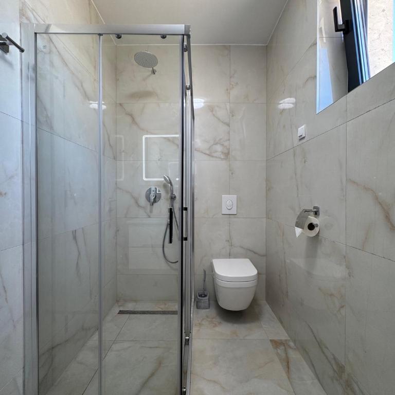 Seashell Apartment - One-Bedroom Apartment - 33