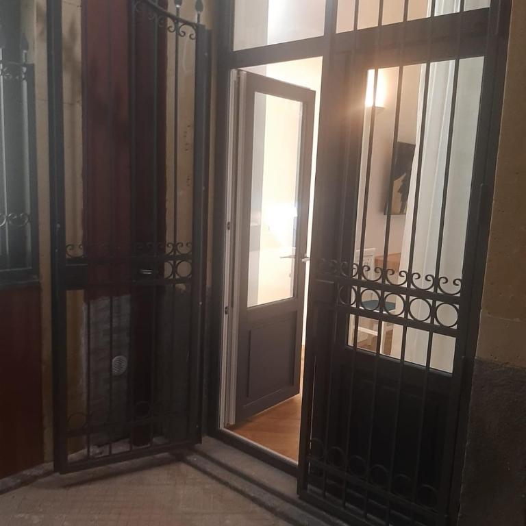 Lella Guest House - Two-Bedroom Apartment - 20