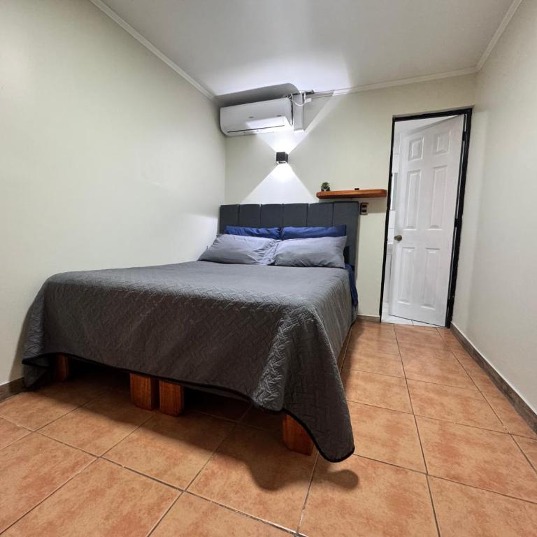 Residencial Don Santiago - Habitación Deluxe - 1 cama grande - 3