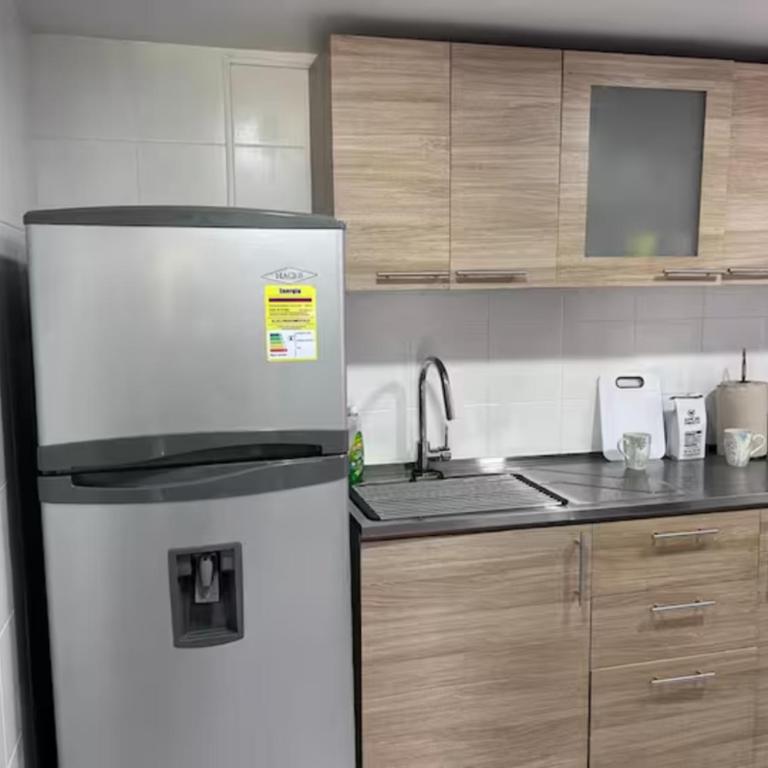 Moderno Apartamento A 15 Minutos del Aeropuerto & Embajada - Apartamento de 2 dormitorios - 6