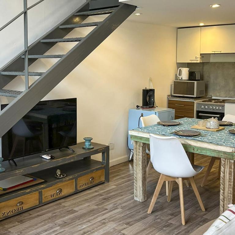 RentUp - Luminoso duplex en La Boca para 3 personas - Loft - 2