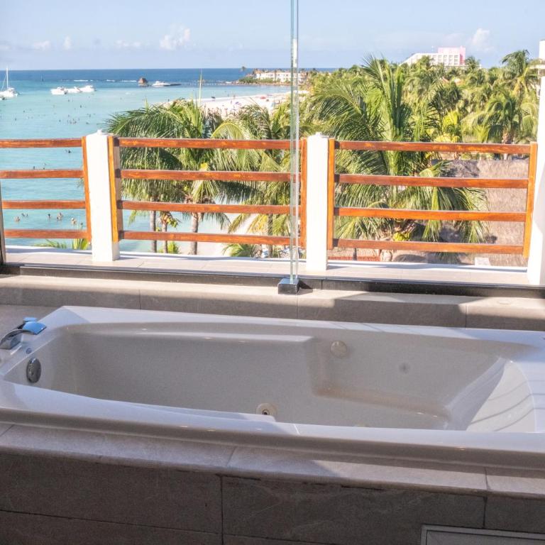 Cuxos Hotel Beachfront - Apartment with Sea View - 25