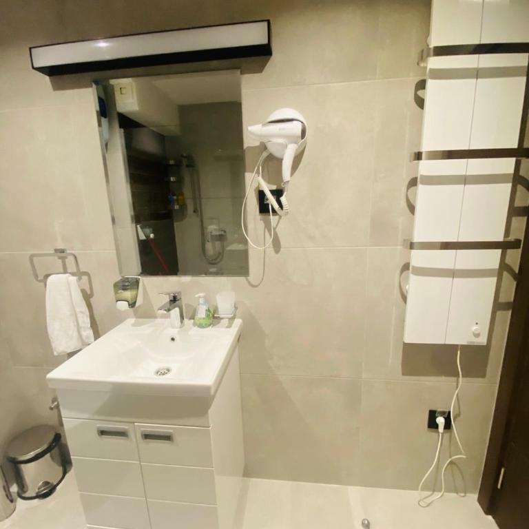 Harry apartments - Apart & spa Zoned Kopaonik, Special offer for Genius status, in addition, we offer special benefits for children up to 17 years old!!! - Superior One-Bedroom Apartment with Balcony - 7