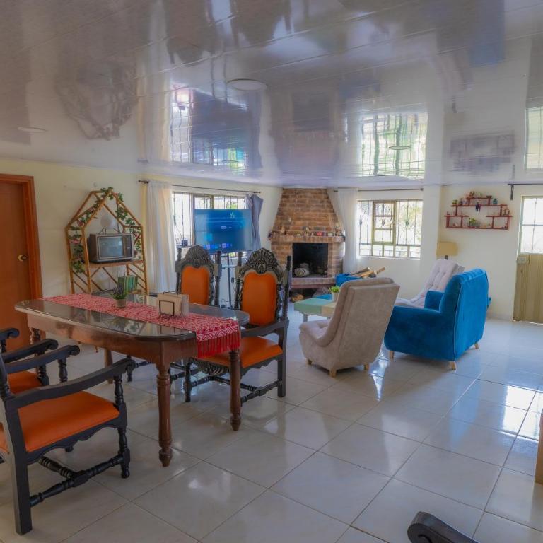 Finca Casa Del Pino - Three-Bedroom House - 39