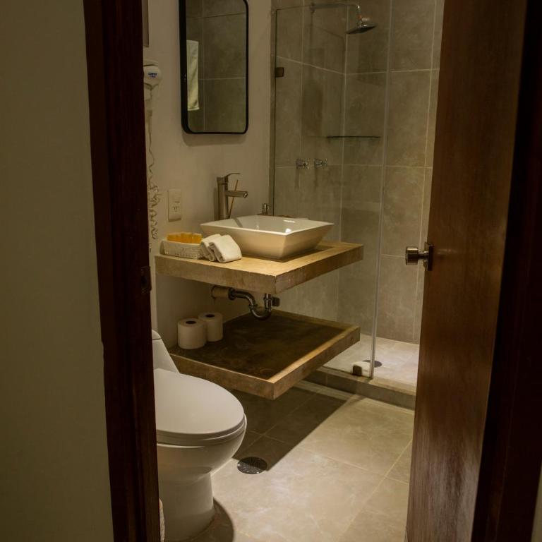 HotelZone L16 Beach Access - One-Bedroom Apartment - 24