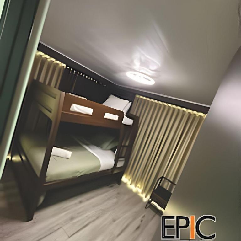 Epic Suite 313 Family Deluxe Airport 3 Rooms 10Pax - Three-Bedroom Apartment Suite - 18