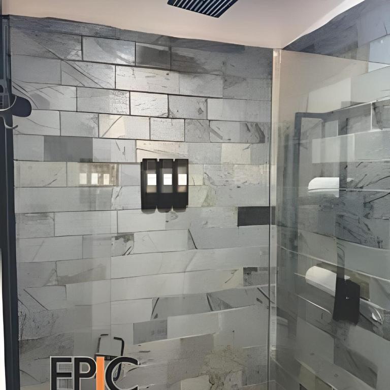 Epic Suite 313 Family Deluxe Airport 3 Rooms 10Pax - Three-Bedroom Apartment Suite - 30