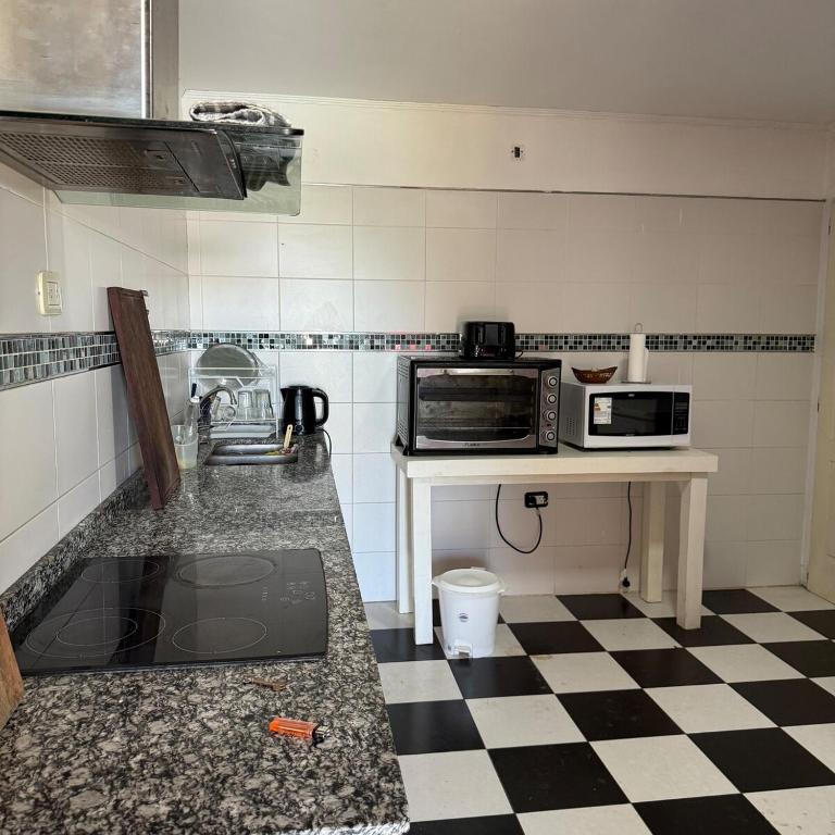 Casa quinta con pileta cerca de Termas Guaychú - Casa de 3 dormitorios - 64