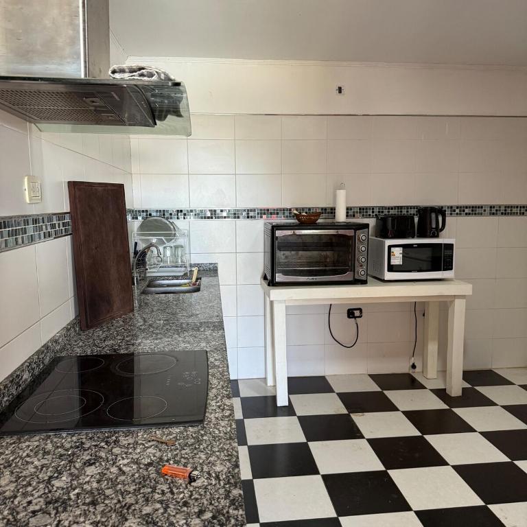 Casa quinta con pileta cerca de Termas Guaychú - Casa de 3 dormitorios - 62