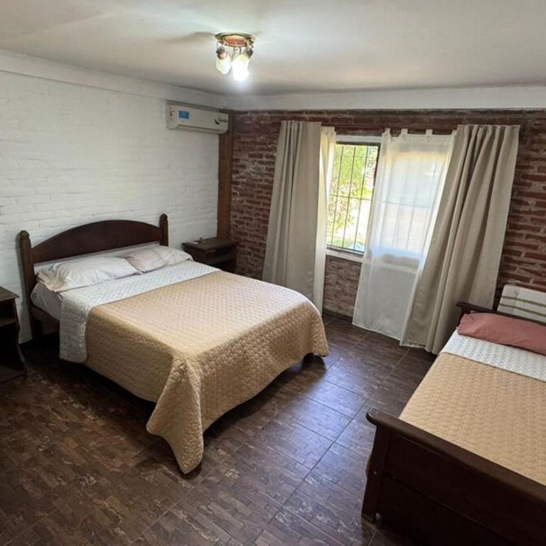 Casa quinta con pileta cerca de Termas Guaychú - Casa de 3 dormitorios - 54