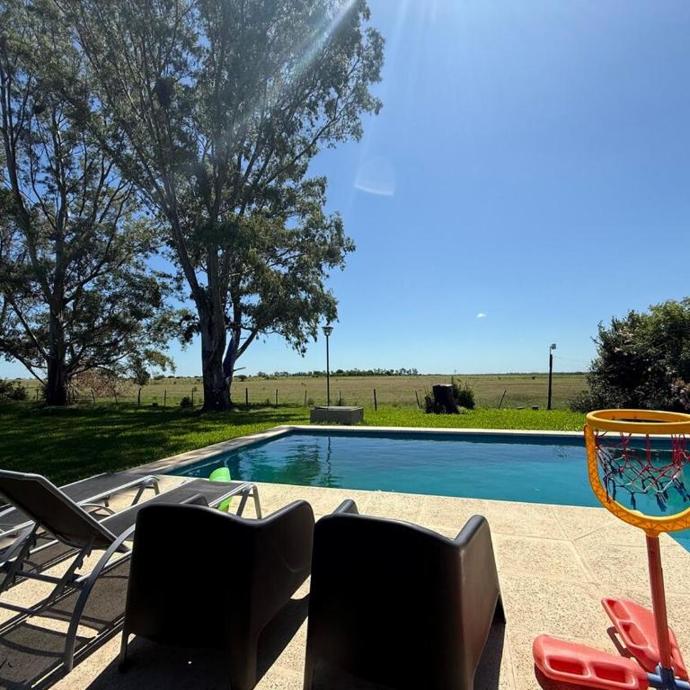 Casa quinta con pileta cerca de Termas Guaychú - Casa de 3 dormitorios - 21