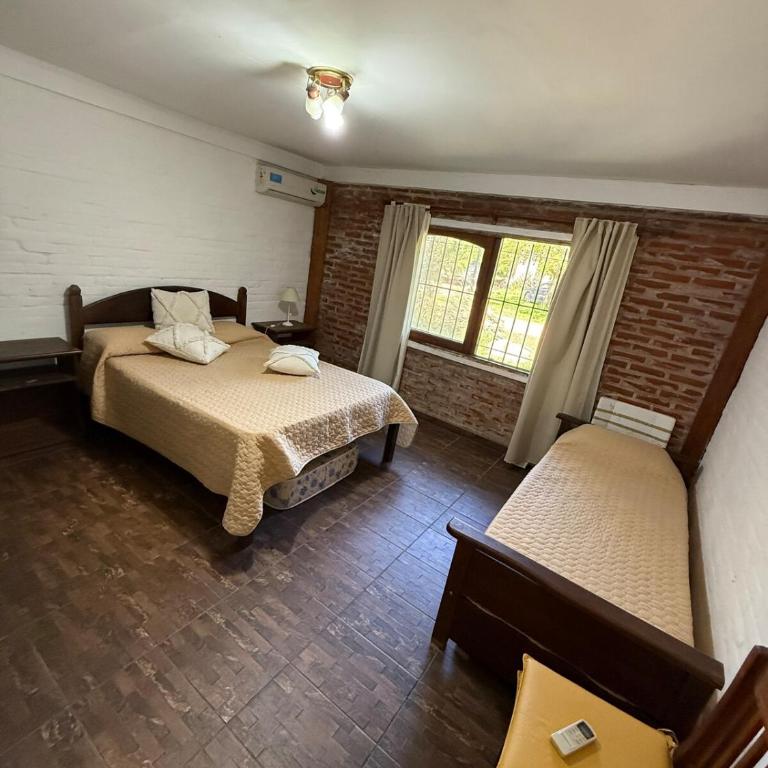 Casa quinta con pileta cerca de Termas Guaychú - Casa de 3 dormitorios - 5