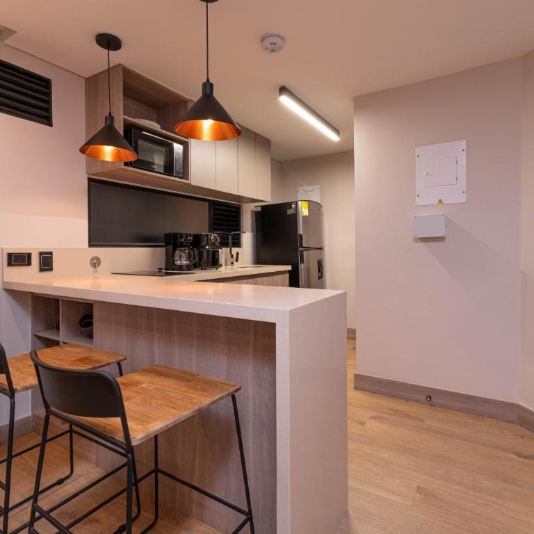 Jatisa Living by HOUSY - One-Bedroom Deluxe Apartment - 2