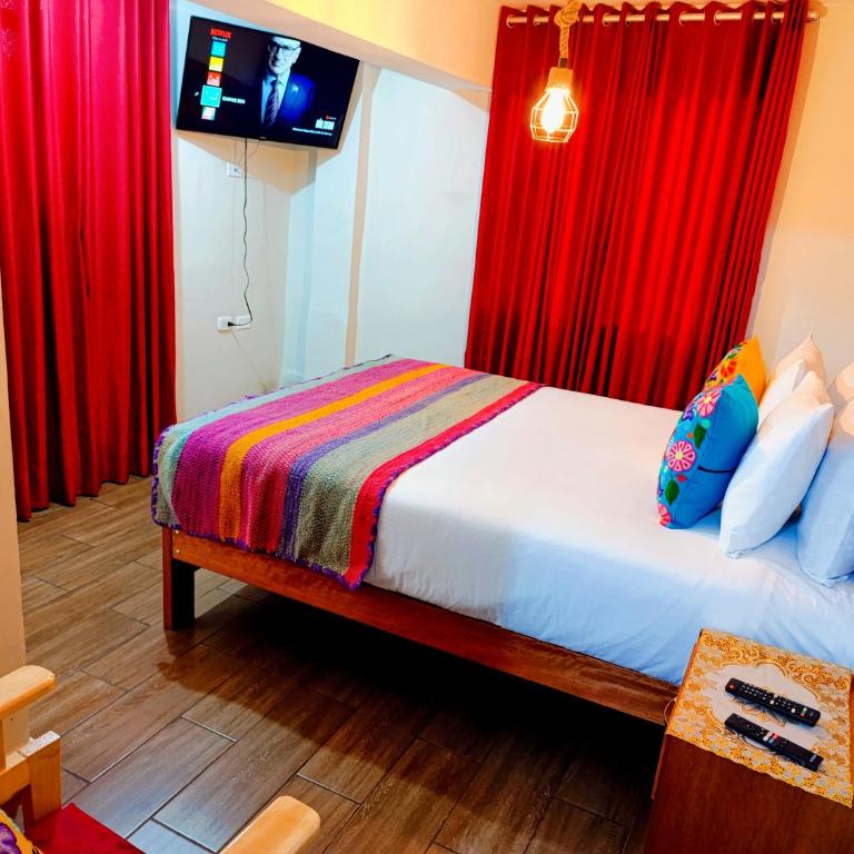 Nueva Alta HOTEL - Habitación con cama extragrande. - 1