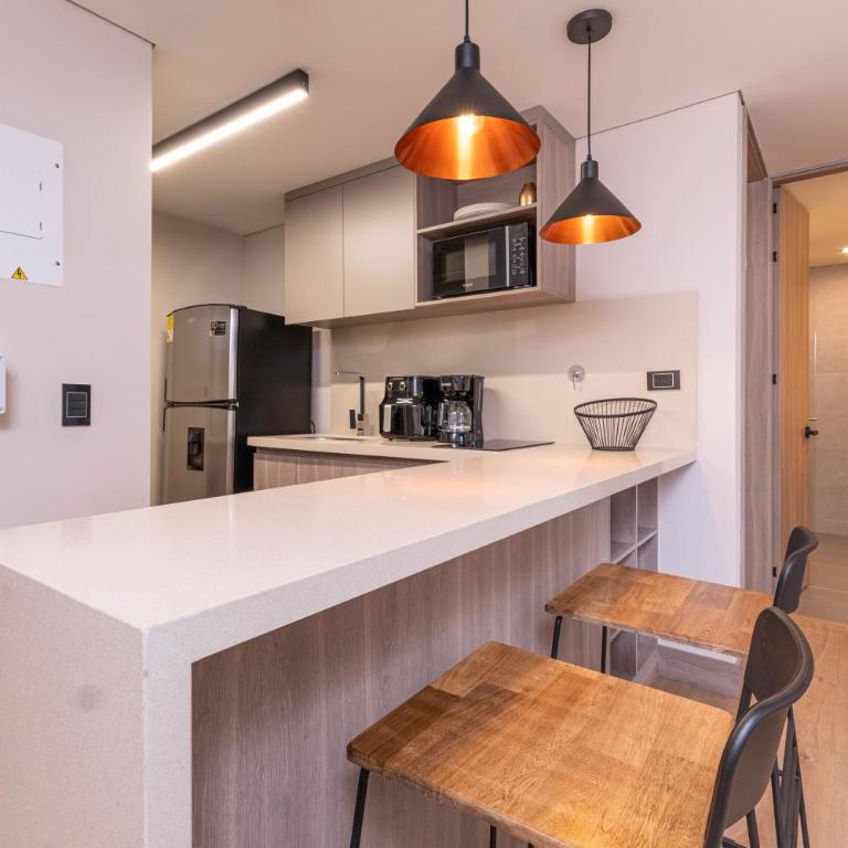 Jatisa Living by HOUSY - Two-Bedroom Deluxe Apartment with Balcony - 2