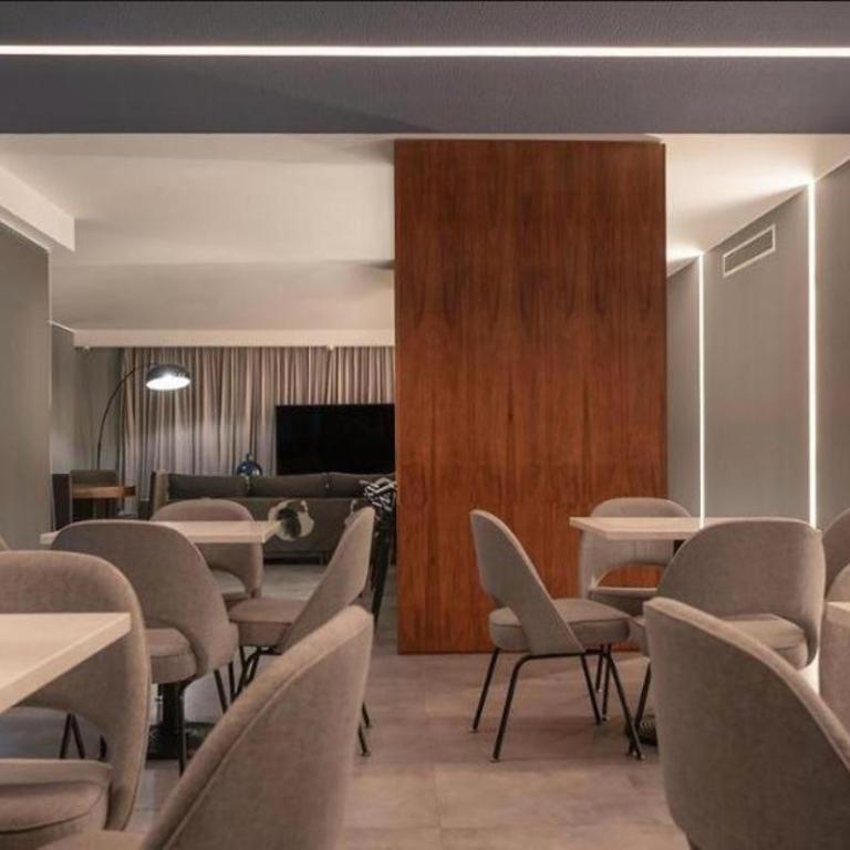 Exclusivo cerca de River con pileta y cochera - Apartamento de 1 dormitorio - 19