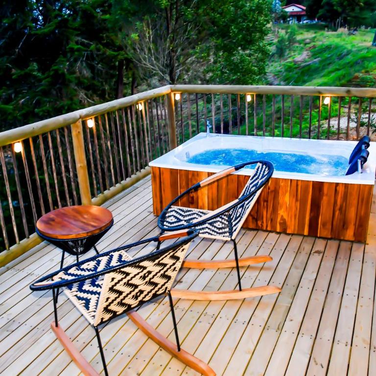 Romantic Glamping Cabin with Jacuzzi & Views - Casa con 1 dormitorio - 11