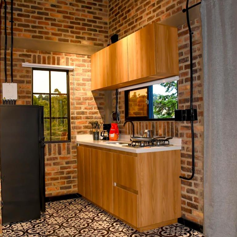 Romantic Glamping Cabin with Jacuzzi & Views - Casa con 1 dormitorio - 10