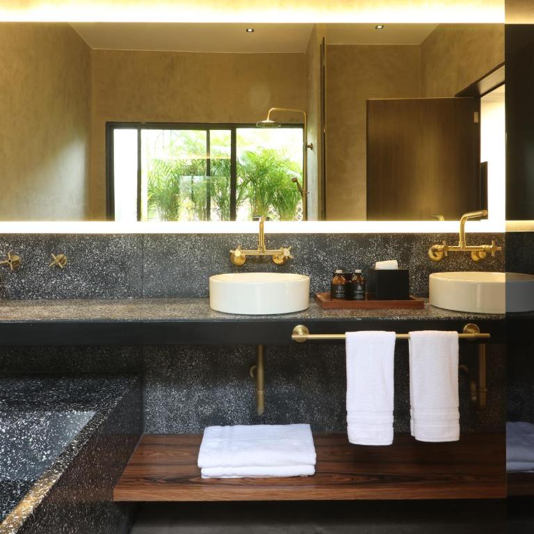 Aposento Boutique Hotel - Deluxe Room - 7