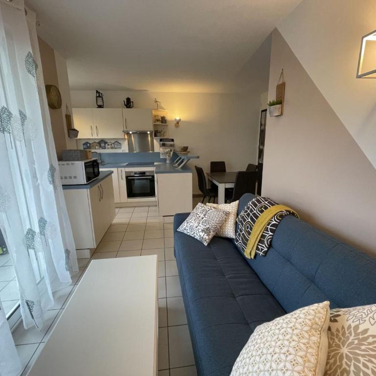 Appartement 1er étage avec terrasse, proche plage et port, Arzon - FR-1-775-34 - Appartement - 5