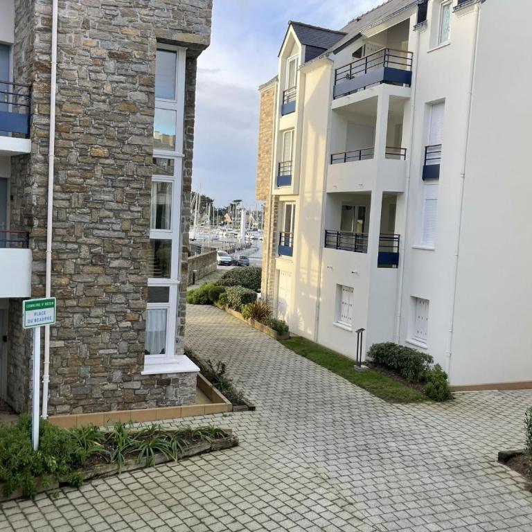 Appartement 1er étage avec terrasse, proche plage et port, Arzon - FR-1-775-34 - Appartement - 11