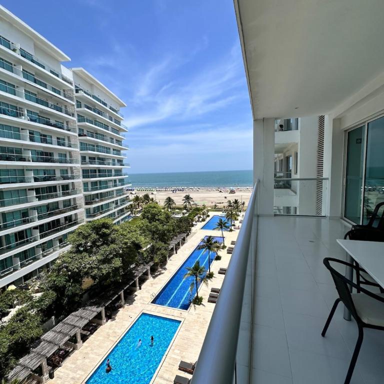Exclusivo Apartamento con playa y piscinas Morros Cartagena - Two-Bedroom Apartment with Balcony and Sea View - 27