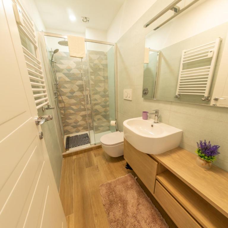 New Cozy APT, close to Downtown - Appartamento con 2 Camere da Letto - 3