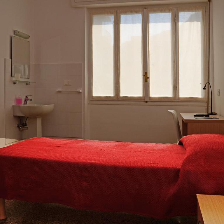 Locanda Marita - Camera Singola con Bagno Privato Esterno - 1