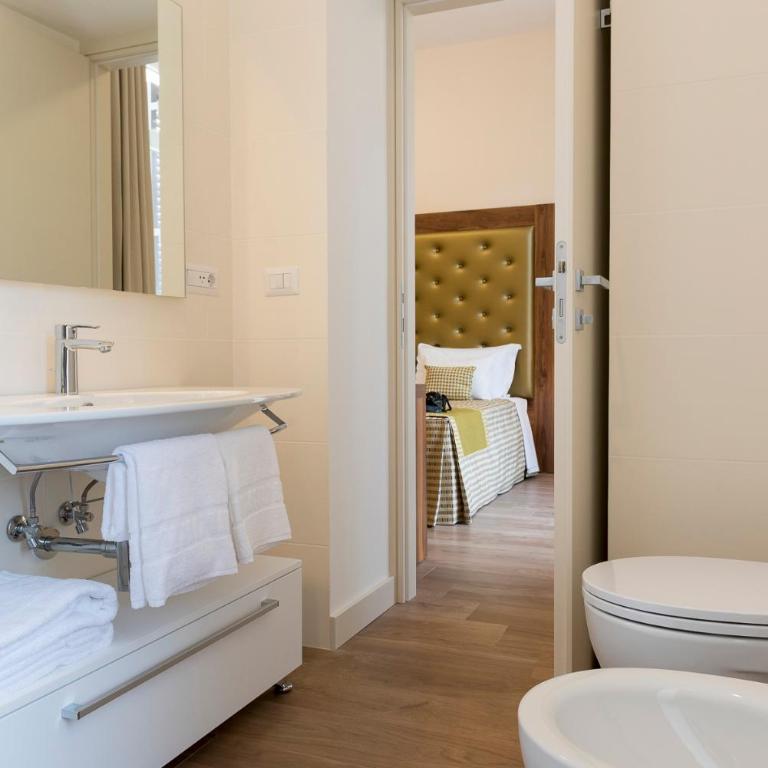 Navona Luxury Guesthouse - Camera Matrimoniale Deluxe con 1 Letto Supplementare - 10