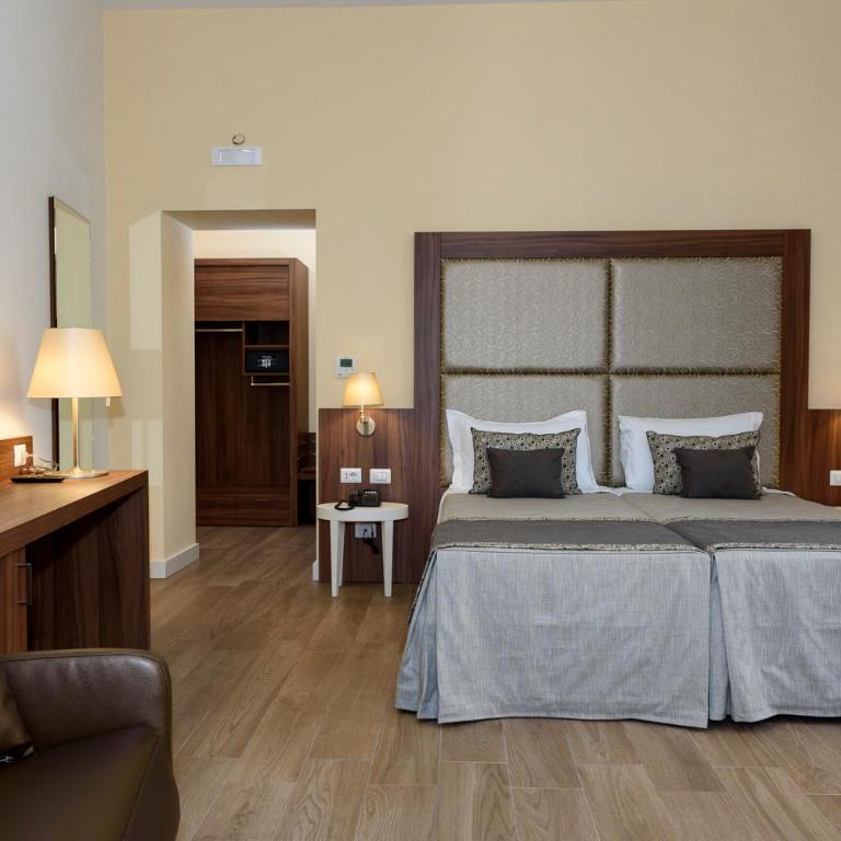 Navona Luxury Guesthouse - Camera Matrimoniale Luxury con Letto Supplementare - 8