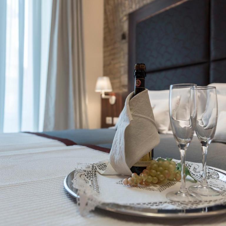 Navona Luxury Guesthouse - Camera Matrimoniale Luxury con Letto Supplementare - 2