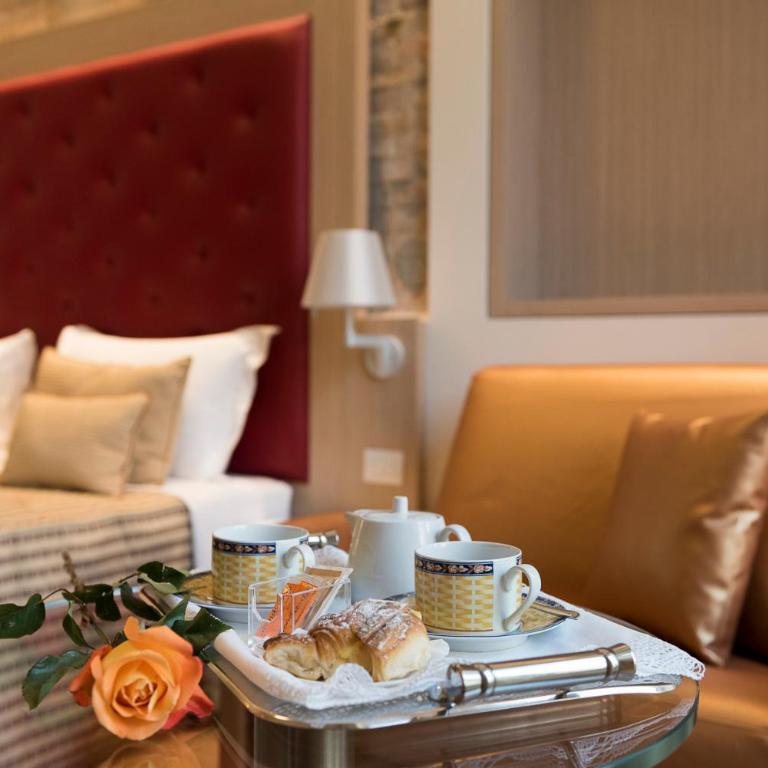 Navona Luxury Guesthouse - Camera Matrimoniale Deluxe con 1 Letto Supplementare - 10