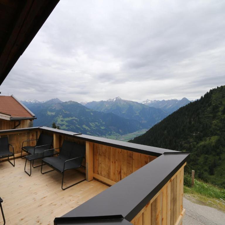 Chalet in Zillertal near Ski Slopes - Ferienhaus mit 2 Schlafzimmern - 4