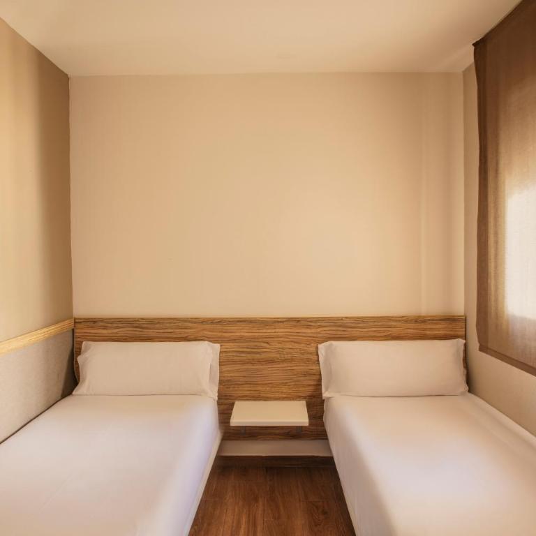 Barcelona Apartment Milà - Executive Two-Bedroom Apartment - 9