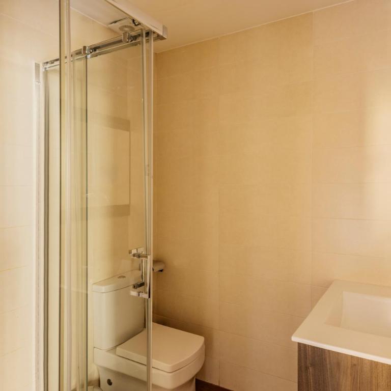 Barcelona Apartment Milà - Executive Two-Bedroom Apartment - 7