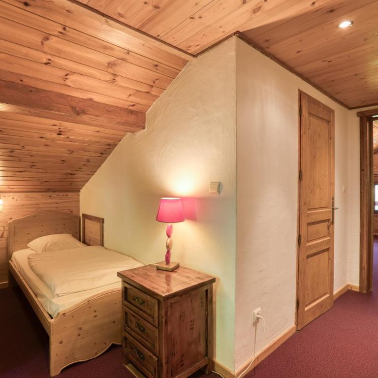 Epicéa Lodge Hôtel et Camping - Chambre Quadruple Supérieure - 1