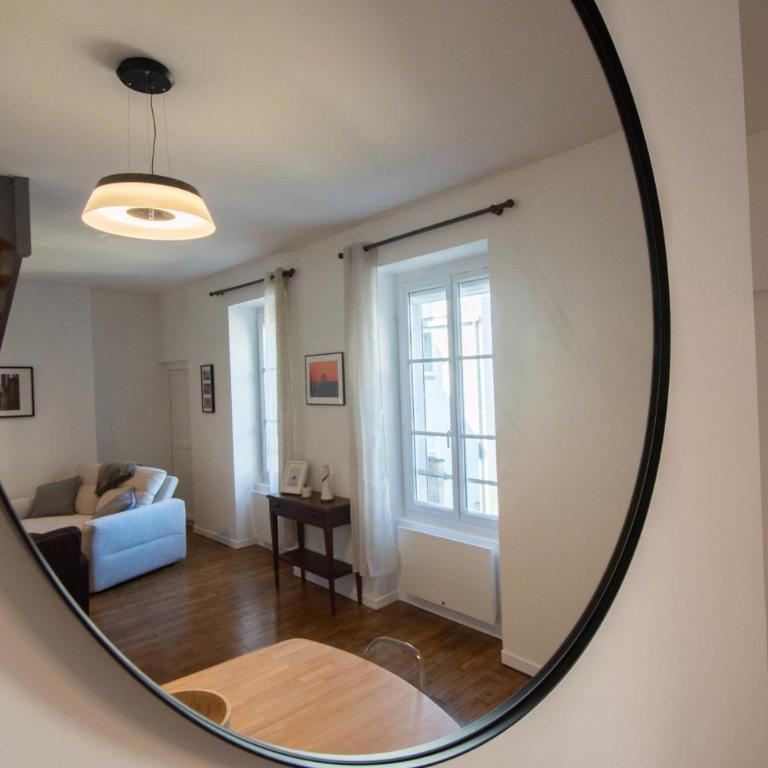 The Lioness of Orléans Spacious & Bright 2-Bedroom - Apartment - 39