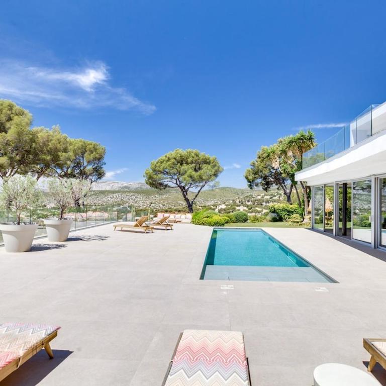 Luxurious architectural villa - Villa - 2