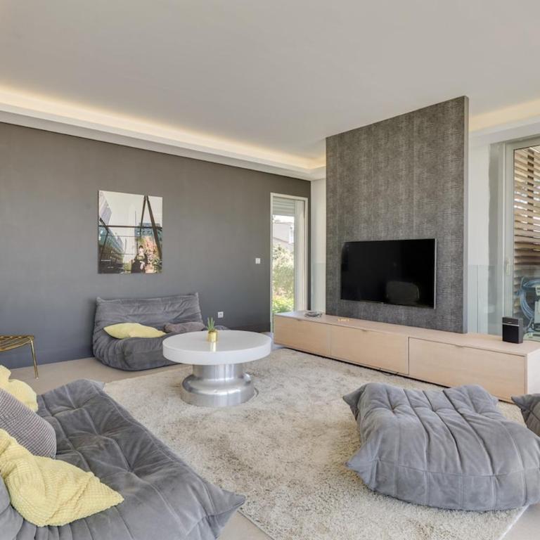 Luxurious architectural villa - Villa - 19