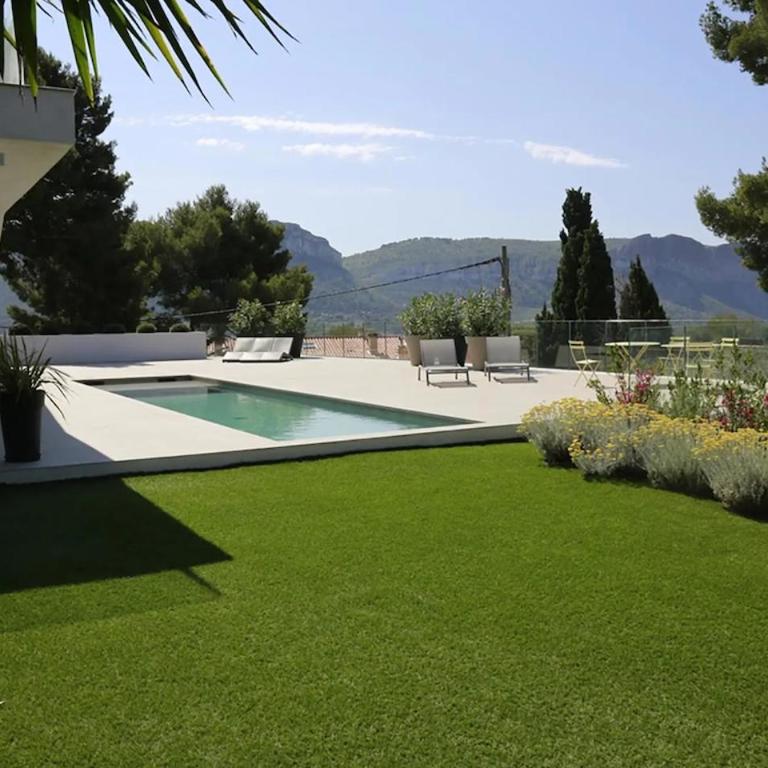 Luxurious architectural villa - Villa - 36