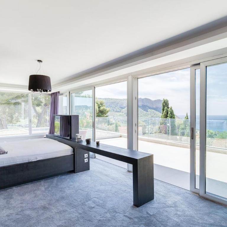 Luxurious architectural villa - Villa - 44