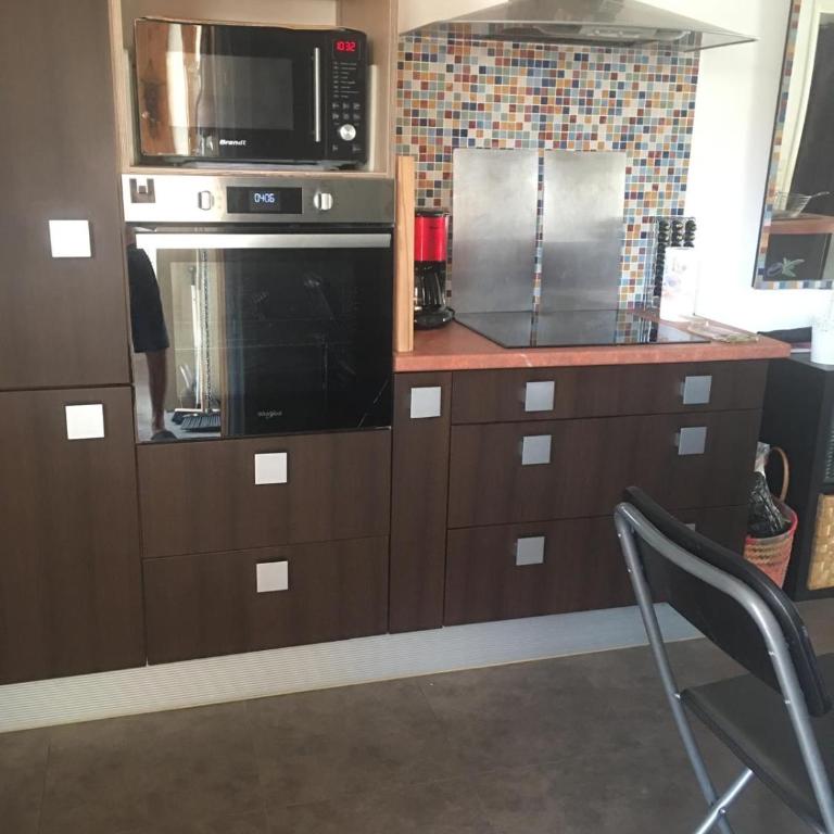 Au coeur de Sète ! - Two-Bedroom Apartment - 9