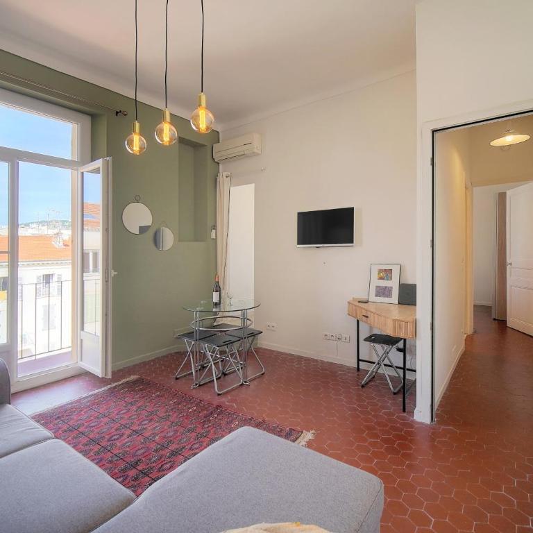 Chic 2 Pieces BALCON, HOCHE-HYPERCENTRE A1B162 - Apartment mit Balkon - 11