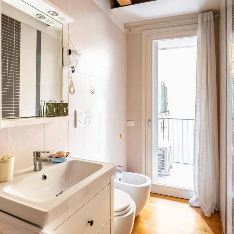 GuestHost - Piazza Mazzini Bright Apartment Padova - Appartamento con 1 Camera da Letto - 4