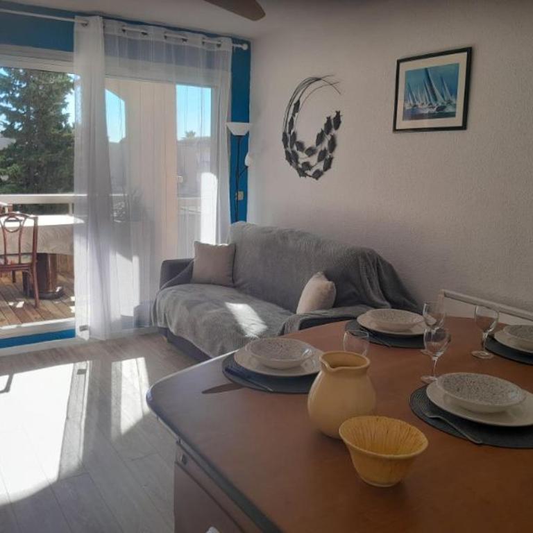 Joli appartement climatisé résidence avec piscine et plage du Grazel à 180m - Apartamento de 1 dormitorio con vistas a la piscina - 6