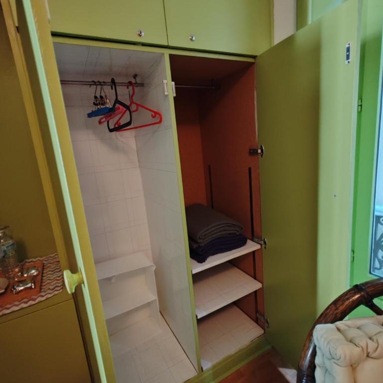 Chambre chez l'habitant - Chambre Double avec Salle de Bains Commune - 5
