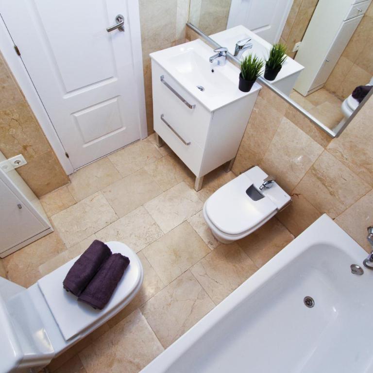 NATURE PLUS Family House - Three-Bedroom House - 20