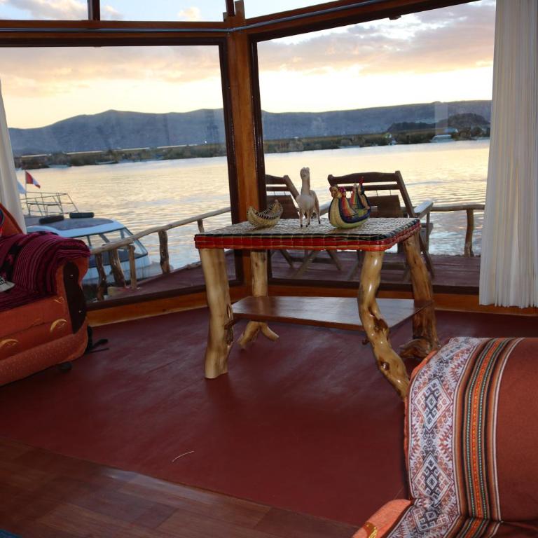 Uros House Lodge Perú - Suite with Lake View - 3